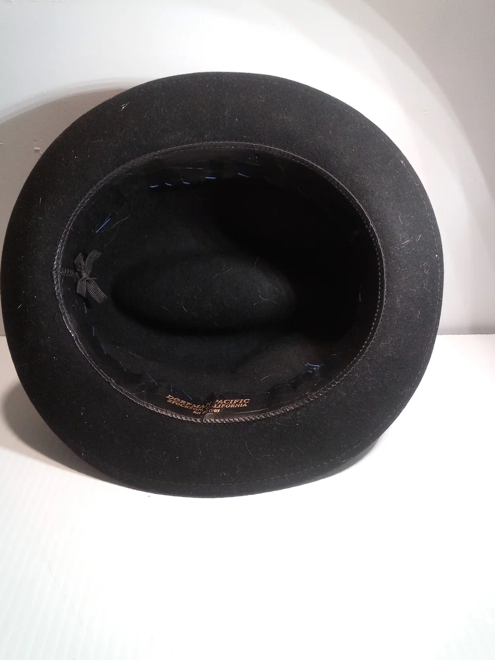Vintage 1988's Dorfman Pacific Black Solid Fedora Hat for Men Size 8  Feather